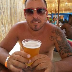 Meet your Posher, Adonis